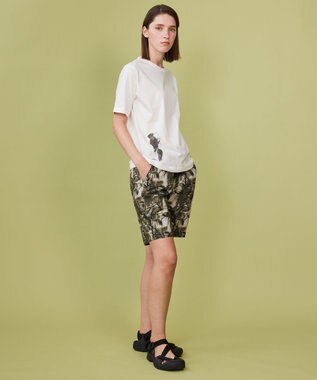 JOSEPH ABBOUD MOUNTAIN 【日本製・アーティストコラボレーション】プレーティング天竺Tシャツ ホワイト系キツツキ