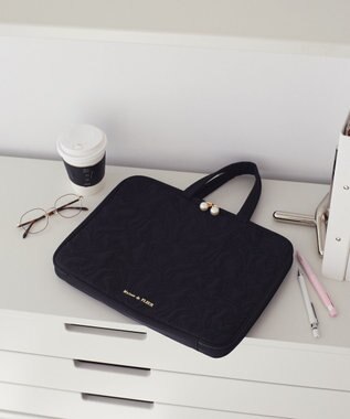 Maison de FLEUR リボン柄キルティングPCケース