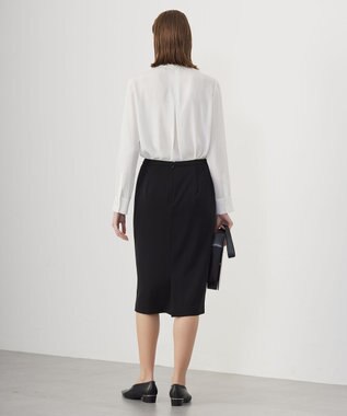 ICB L 【UVケア・速乾・洗える】BackSatinAmunzen バンドカラーブラウス オフホワイト系［シルバー配色］