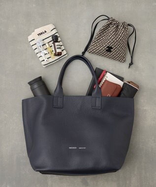 IACUCCI オペラ L CERVO/STAMPA INTERNA ネイビー