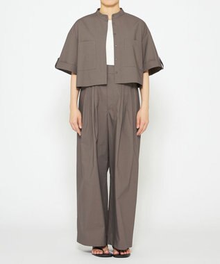 uncrave 【洗濯機洗い可】カラータイプライター ショートシャツ（uncrave WHITE） グレージュ