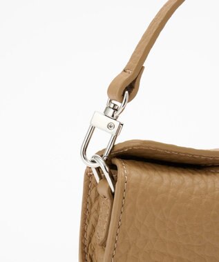 IACUCCI  ラーナ ミニチャーム ALCE キャメル