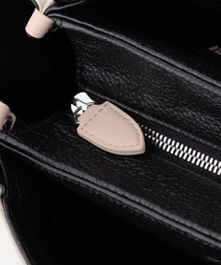 Y'SACCS シュリンクレザートート Sサイズ アイボリー