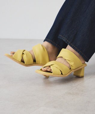 AMERICAN HOLIC パフツイストサンダル Yellow