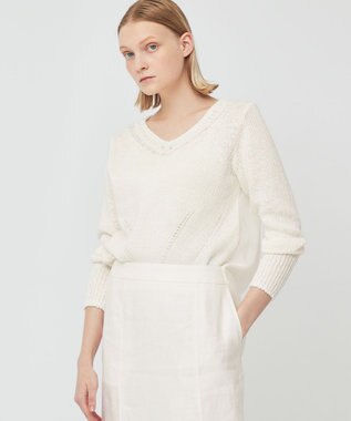 BEIGE， BAMBOO / Vネックニット White