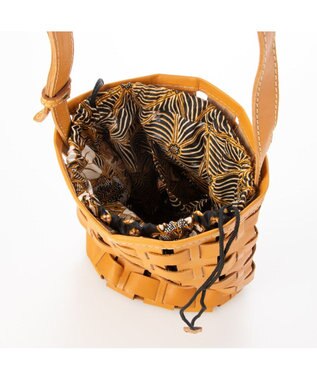 UNBILLION ピークスピーク PEAKS PEAK / 牛革透かし編みメッシュショルダートート キャメル