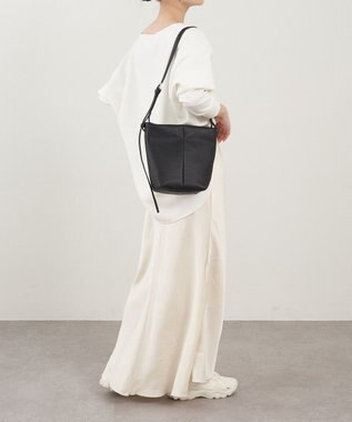 russet レザーミニショルダーバッグ(CE-1657) Black