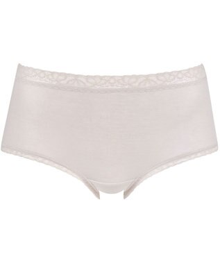 Wing ショーツ　【デイリーフィットやわらかコットン】　ここちよいフィット感　はきこみ丈ふつう　EC2300　ウイング／ワコール シェルベージュ