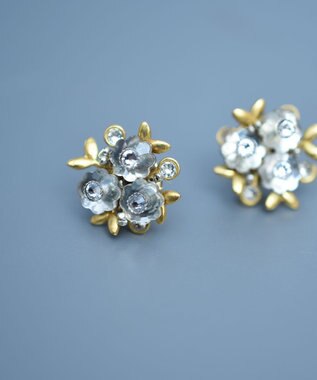 monshiro カランコエピアス ホワイト