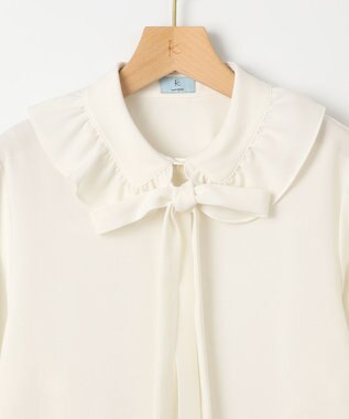 組曲 【WEB限定】ボウタイ付きフリルカラー ブラウス アイボリー系