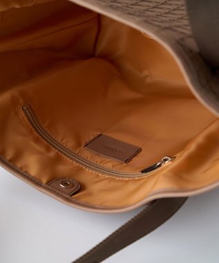 MIYABIYA LAQUOH【撥水加工】篭目柄エンボスボンディングトートS カフェオレ