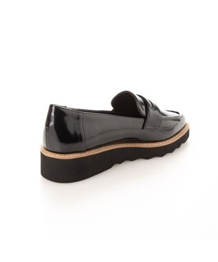 MODE ET JACOMO <carino>【レイン】ポインテッドコインローファー ブラックエナメル