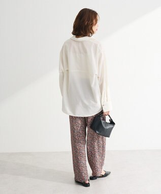 Green Parks 金ボタン裾ドロストシャツ Off White