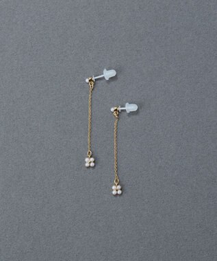 Phoebe 〈金属アレルギー対応〉タイニーフラワーロングセラミックポストピアス　チェーンピアス/小粒パール/揺れるピアス ホワイト