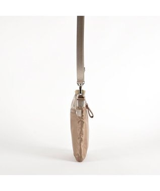 Y'SACCS テープデザインポシェット ベージュ