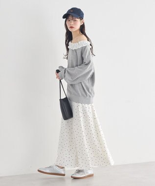 earth music&ecology サテンフレアスカート Ivory