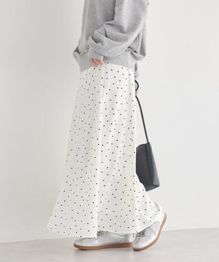 earth music&ecology サテンフレアスカート Ivory