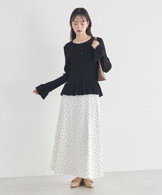 earth music&ecology サテンフレアスカート Ivory