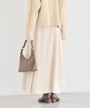 earth music&ecology サテンフレアスカート Ecru