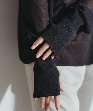 ICB 【MAG×スタイリストコラボ】シャイニーシアーニット×サテンストレートパンツ ブラックニット×ベージュパンツ