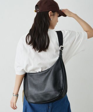 russet ≪ショルダーバッグ人気NO.1モデル≫ソフトレザーラウンドビッグショルダーバッグ(CE-1325-WEB) Black2（シルバー金具）