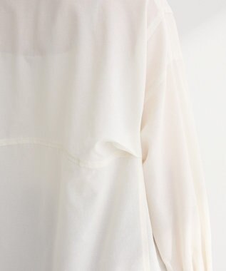 Green Parks 金ボタン裾ドロストシャツ Off White