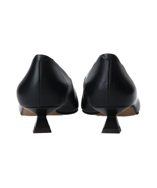 INTER-CHAUSSURES 【ANGEL ALARCON】ポインテッドトウオーナメントパンプス ブラック