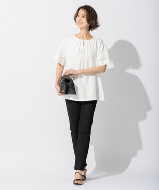 自由区 【洗える】エンブロイダリー チュニック丈カットソー アイボリー系