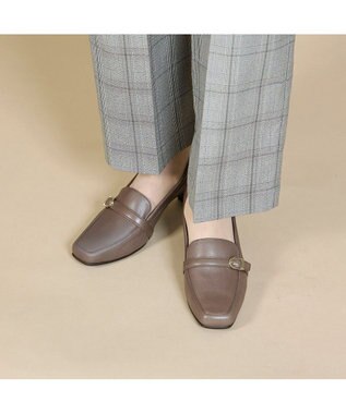 ing <ing>ベルトデザインヒールローファー オーク