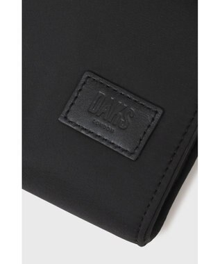 DAKS 軽量ナイロン×牛革 ハウスチェックディテール ネックポーチ ブラック