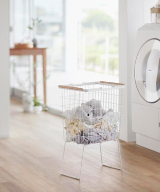 tower 折り畳み脚付きランドリーバスケット トスカ ホワイト