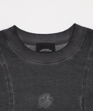 WEGO 【ユニセックス着用ITEM】MA55IVE　コールドダイスウィッチングロゴT（LS） スミクロ