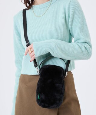 LeSportsac FUR MINI PHONE CROSSBODY/ブラックフラッフィーファー ブラックフラッフィーファー