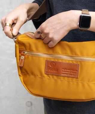 FOLNA RD ユニセックスナイロン ショルダー M-SIZE ブルー