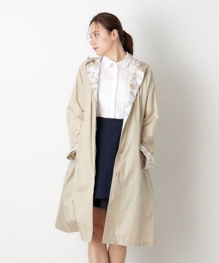 MOONBAT 【バッグ付】ポール & ジョー (PAUL & JOE　ACCESSOIRES) レインコート ポンジークリザンテーム ベージュ