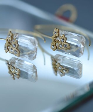 monshiro スイートピーグラスフックピアス ストーン