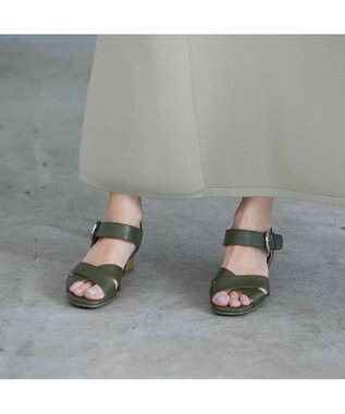 ing <ing>【WEB限定】【3E】ストラップクロスサンダル カーキ