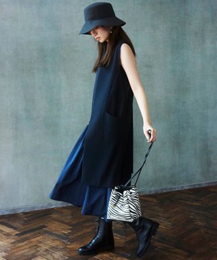 23区 【CLASSY.12月号掲載】カウヘアー ミニ巾着 バッグ ゼブラプリント