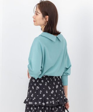 組曲 S 【加藤ローサさん着用 / 前後着用可】スムースストレッチロールネック ニット スモーキーグリーン系