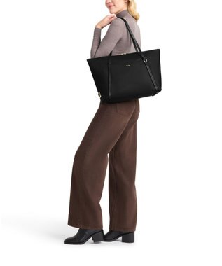 TUMI VOYAGEUR 「キュー」トート オート