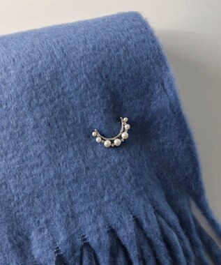 Phoebe フォーマルパールビジューハーフブローチ　シルバー