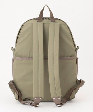 Y'SACCS 【ナイロンタフタ×リサイクルレザー】デイリーリュック カーキ
