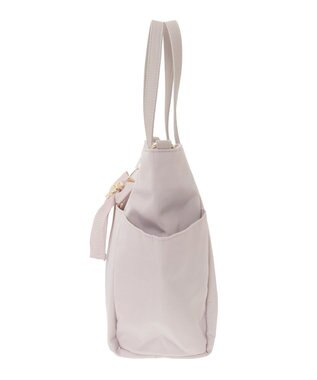 Maison de FLEUR 撥水加工リボンチャームマルチポケットトートS Grayish Pink