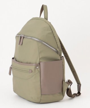 Y'SACCS 【ナイロンタフタ×リサイクルレザー】デイリーリュック カーキ
