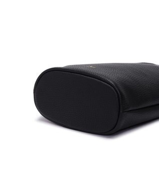 PELLE BORSA 縦型フラップショルダー Reinette レネット 4791 ブラック