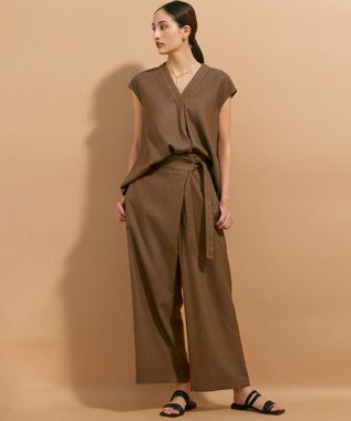 BEIGE， CAROLE / ペプラムブラウス Mocha