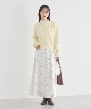 earth music&ecology サテンフレアスカート Ivory