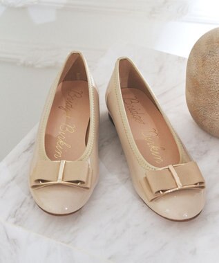 Bridget Birkin 【Bridget Birkin】バックルグログランリボンレインパンプス