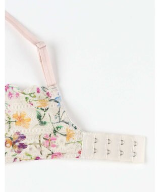 une nana cool MADE WITH LIBERTY FABRIC 特別な日以外の364日つけたくなるブラ 364ブラ レース ナチュラル