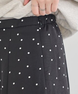 earth music&ecology サテンフレアスカート Black